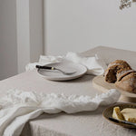 Sets de table serviettes blanches volants - Vignette | setdetable