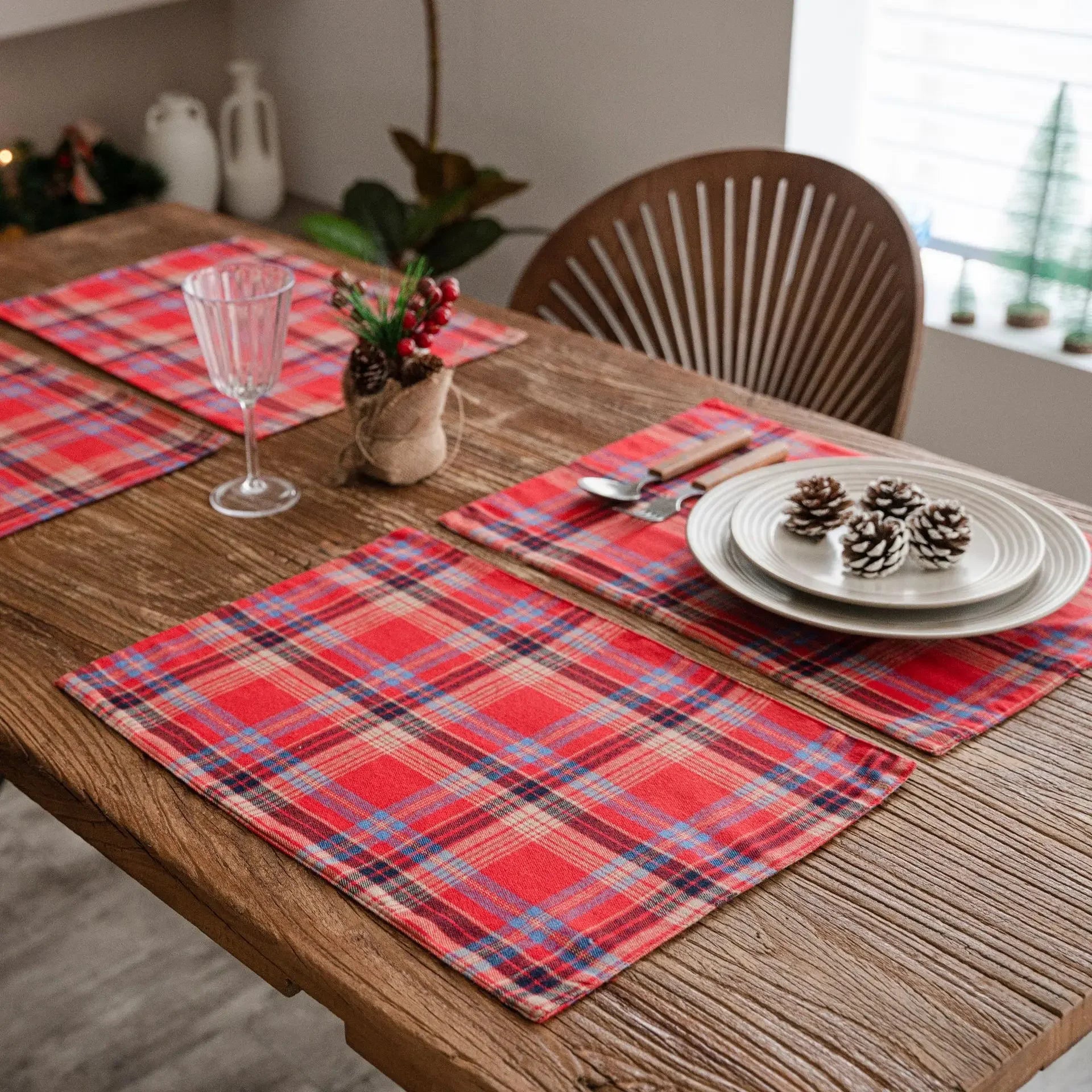 set de table à carreauxstyle nappe